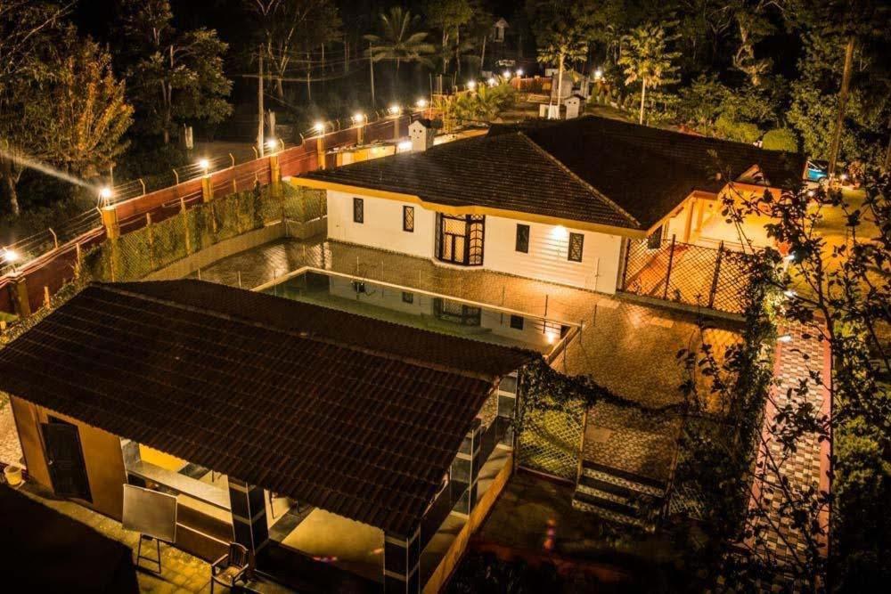 Wanders In Travel Company Hotel Madikeri Kültér fotó