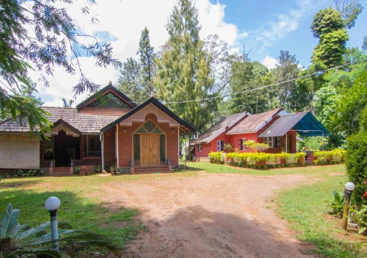 Wanders In Travel Company Hotel Madikeri Kültér fotó