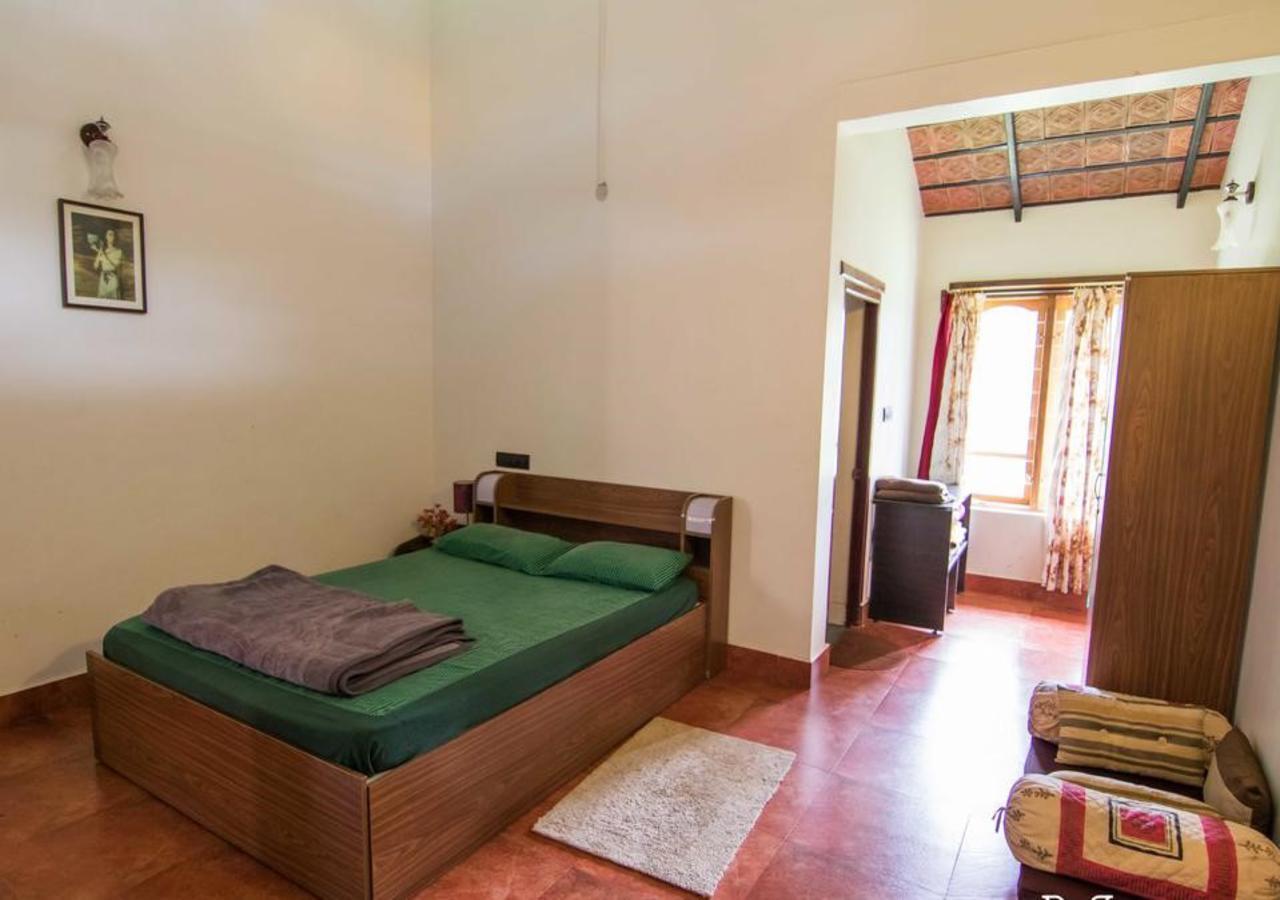 Wanders In Travel Company Hotel Madikeri Kültér fotó